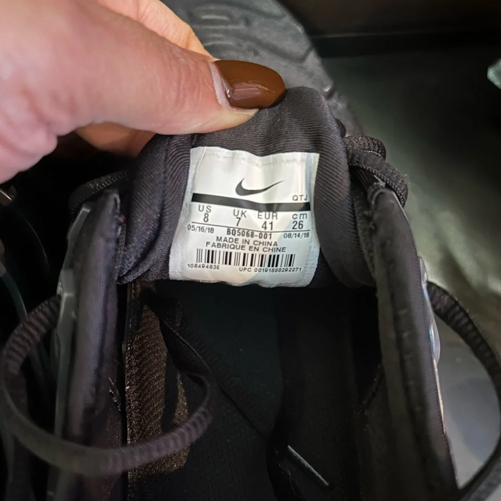 Nike VaporMax Plus Charcoal and Black Sneakers - Picture 4 of 6
